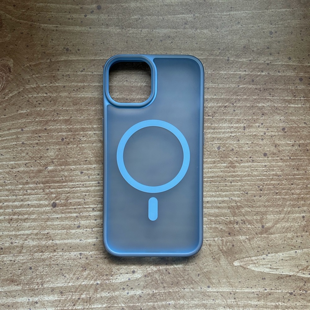 iPhone 14 Blue MagSafe Case